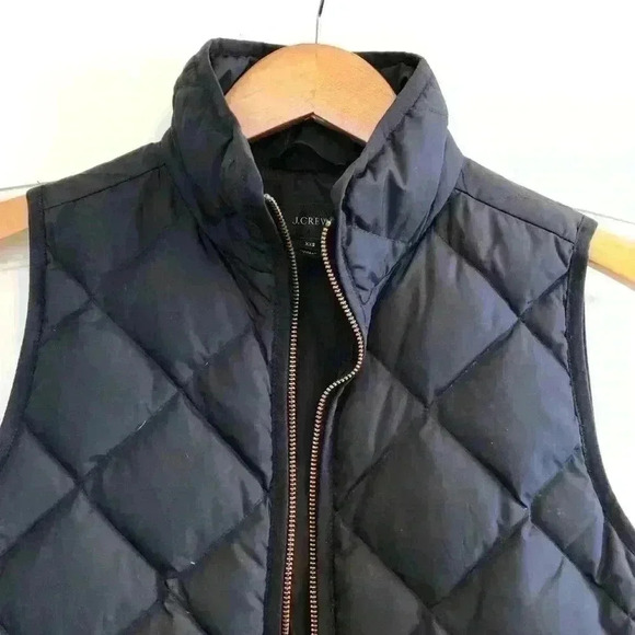 ๐ 6/$60, JCrew Down, Quilted Vest, Navy Blue, Size XXSmall - Picture 3 of 6